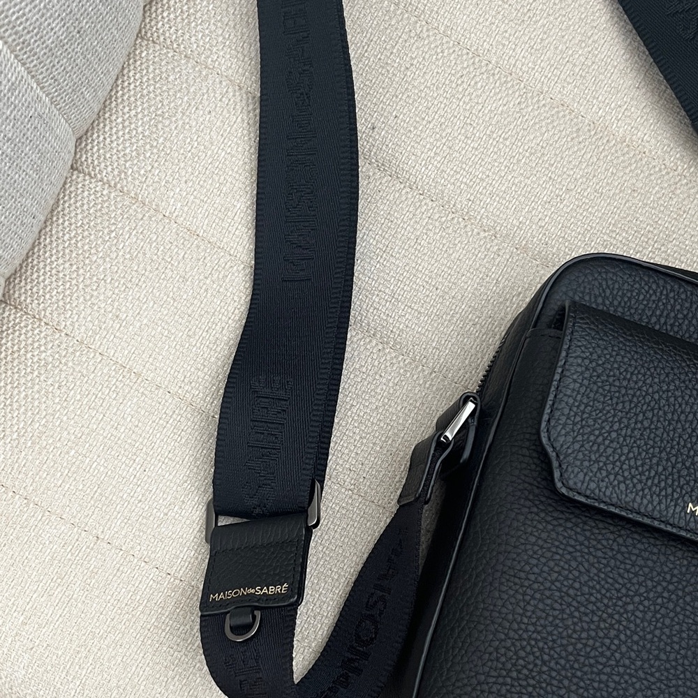 Maison de Sabré Black Messenger Bag - Picture 6 of 10